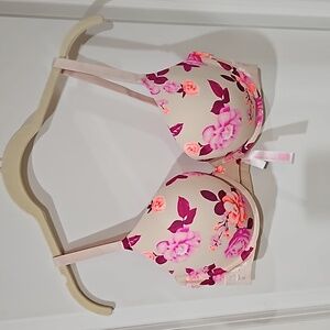 Pink Everywhere push-up bra